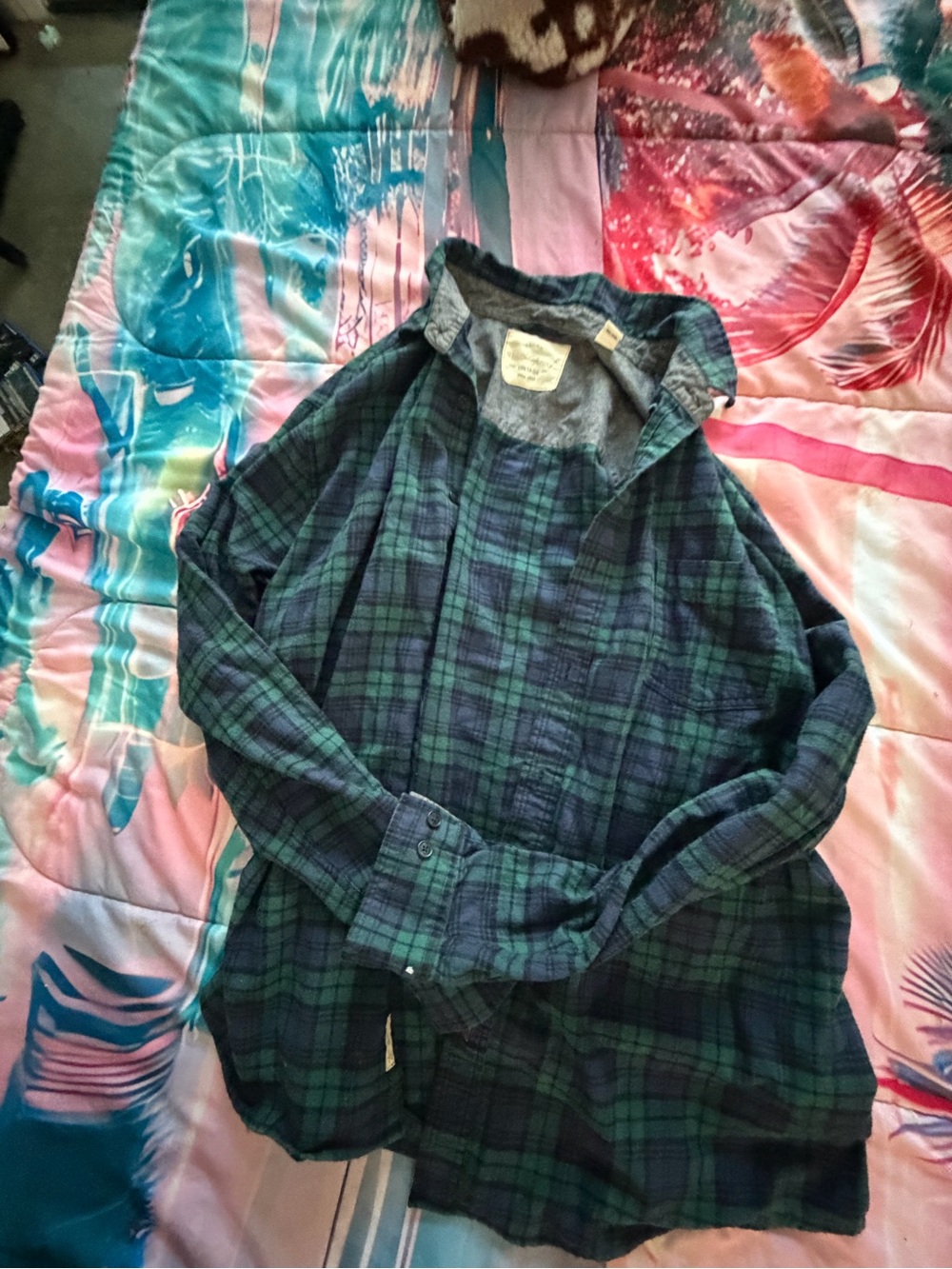 Weatherproof vintage Green and Navy Plaid Button-Down Shirt